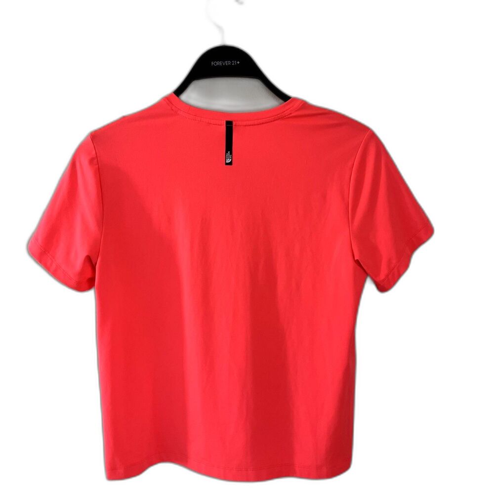 The North Face Flash Dry Ultralight Running Tee Shirt, Bright Salmon Pink- Small
